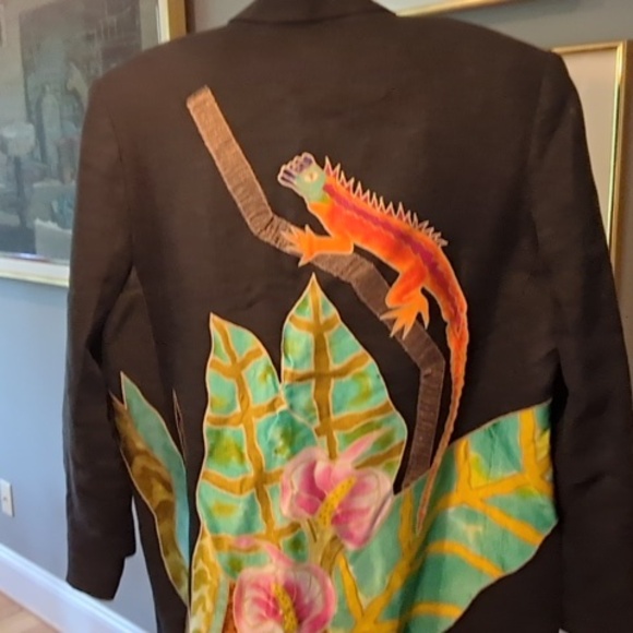 Jamie Black jacket with unique design - Picture 3 of 4